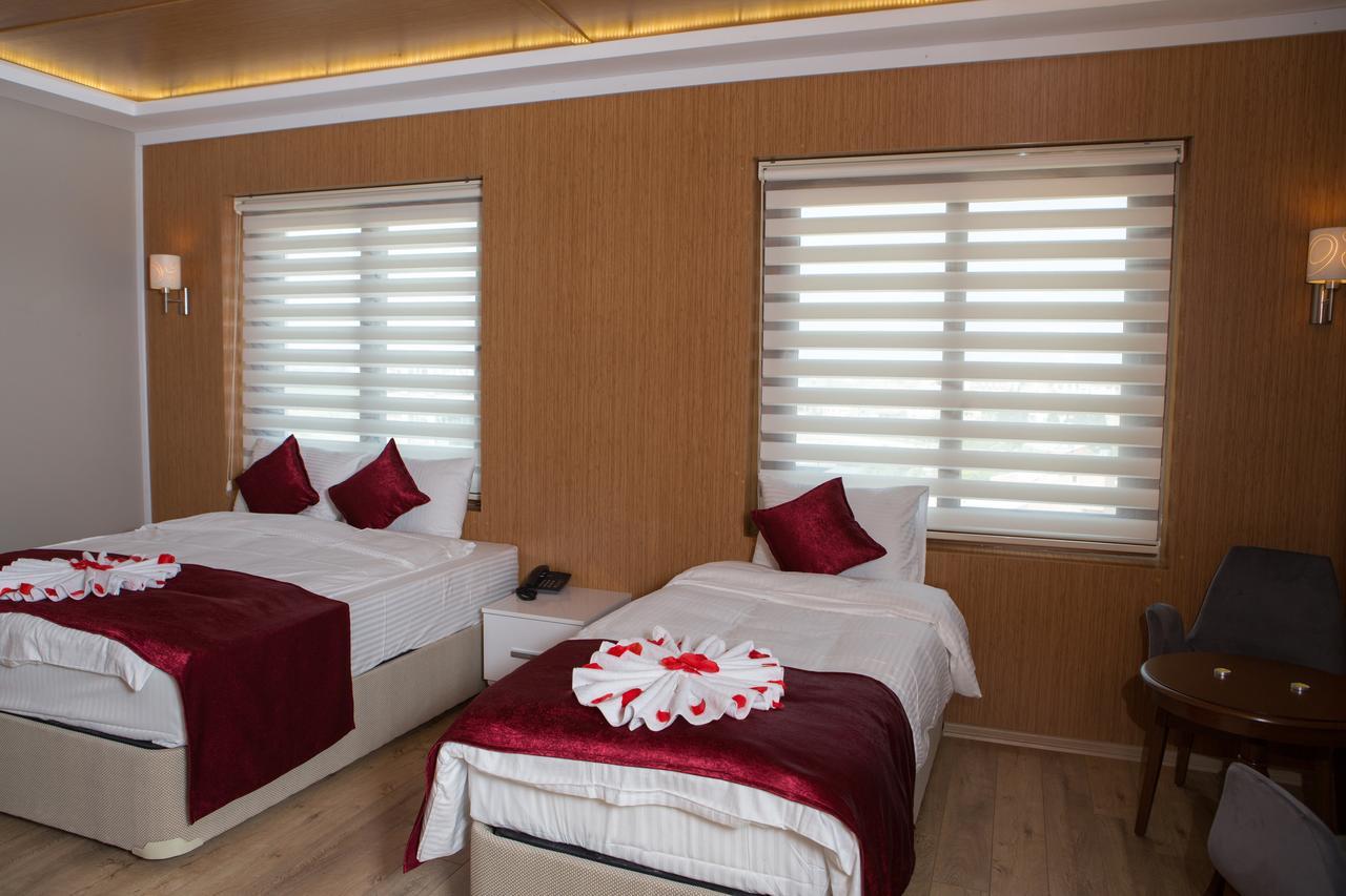 Akcali Hotel Iskenderun Ngoại thất bức ảnh